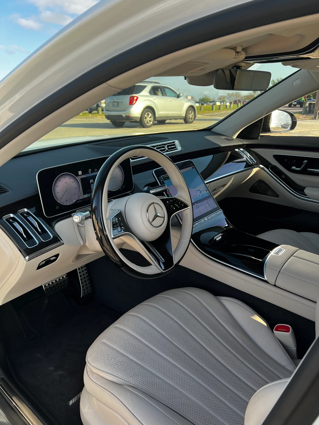 Mercedes-Benz S-Class interior reference photograph
